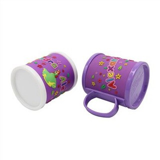 Χαριτωμένη κούπα καφέ κινουμένων σχεδίων